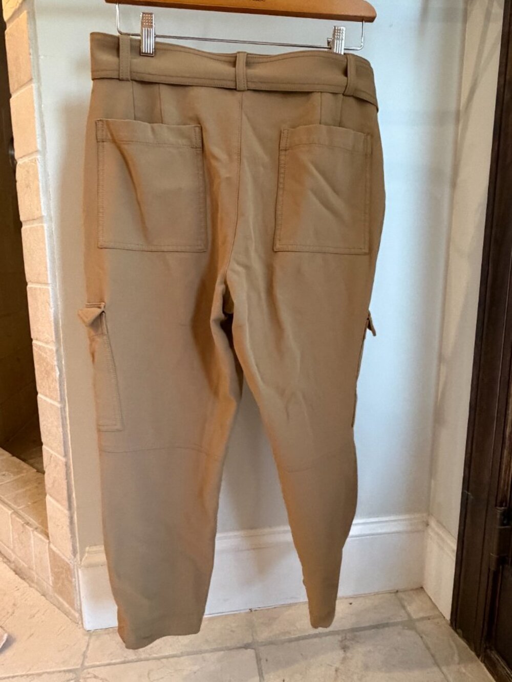 Banana Republic 10 High-Rise Tapered Cargo Pant Camel #746693 - Picture 3 of 3